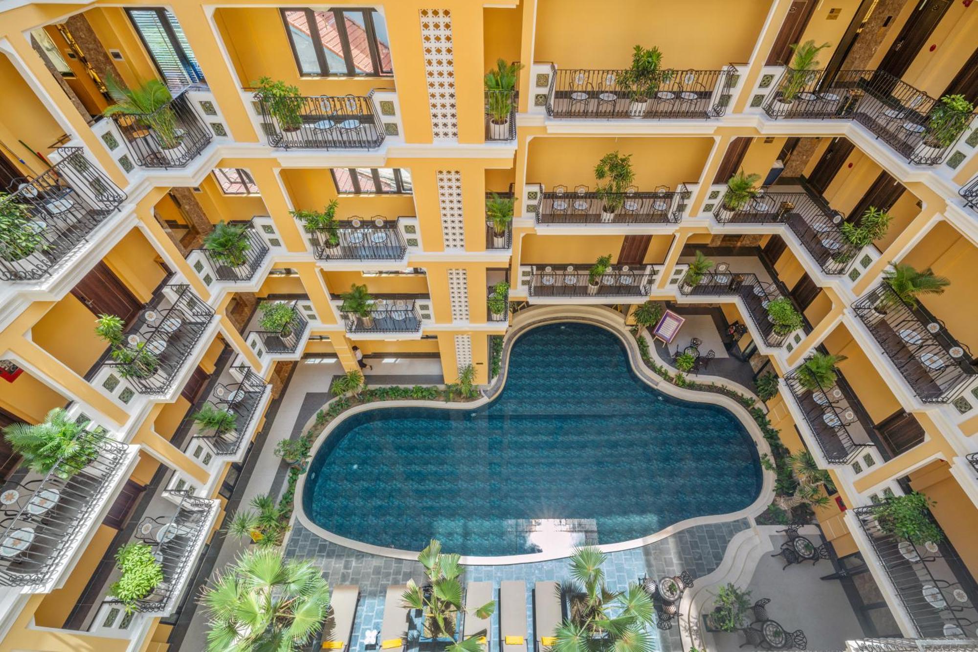 Hoi An Babylon Riverside Hotel & Spa Buitenkant foto